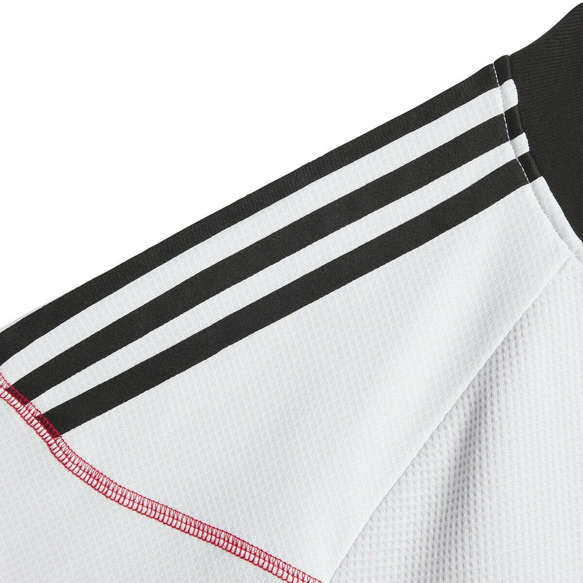 Adidas - Familia x MNUFC Thermal L/S Jersey White.