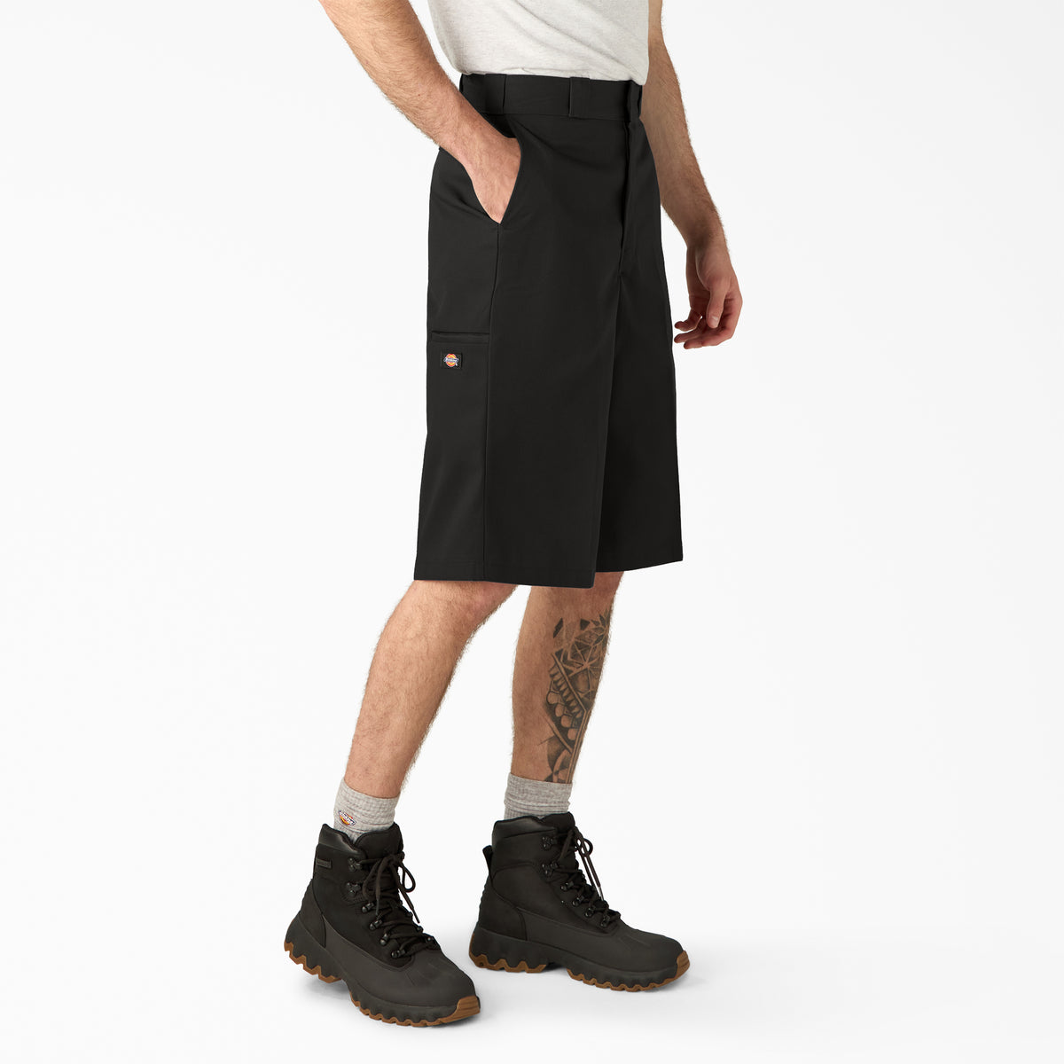 Dickies 15in Multi Pocket Shorts Black Model Back
