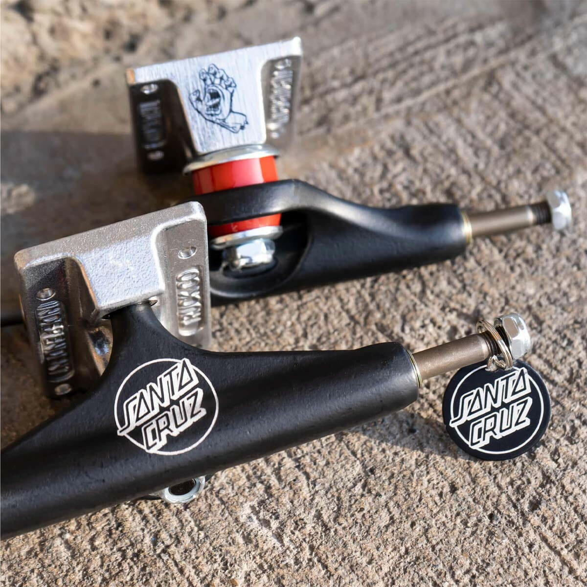 Independent - Santa Cruz 159 Skateboard Trucks.