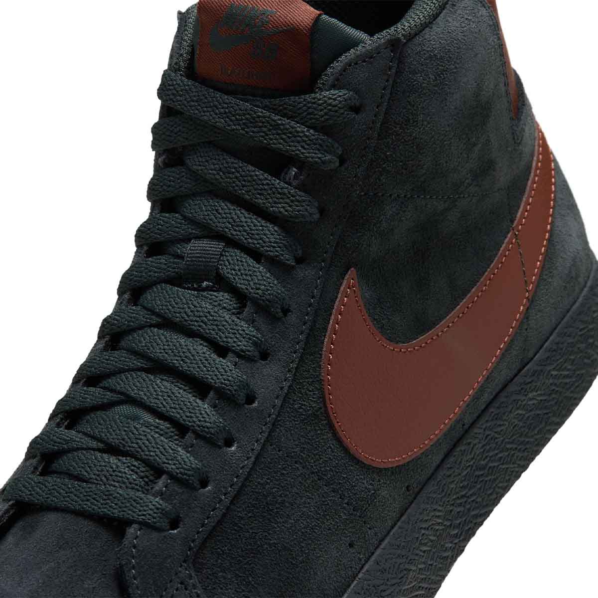 Nike SB - Blazer Mid Shoes Black Spruce/Corduroy Brown Detail