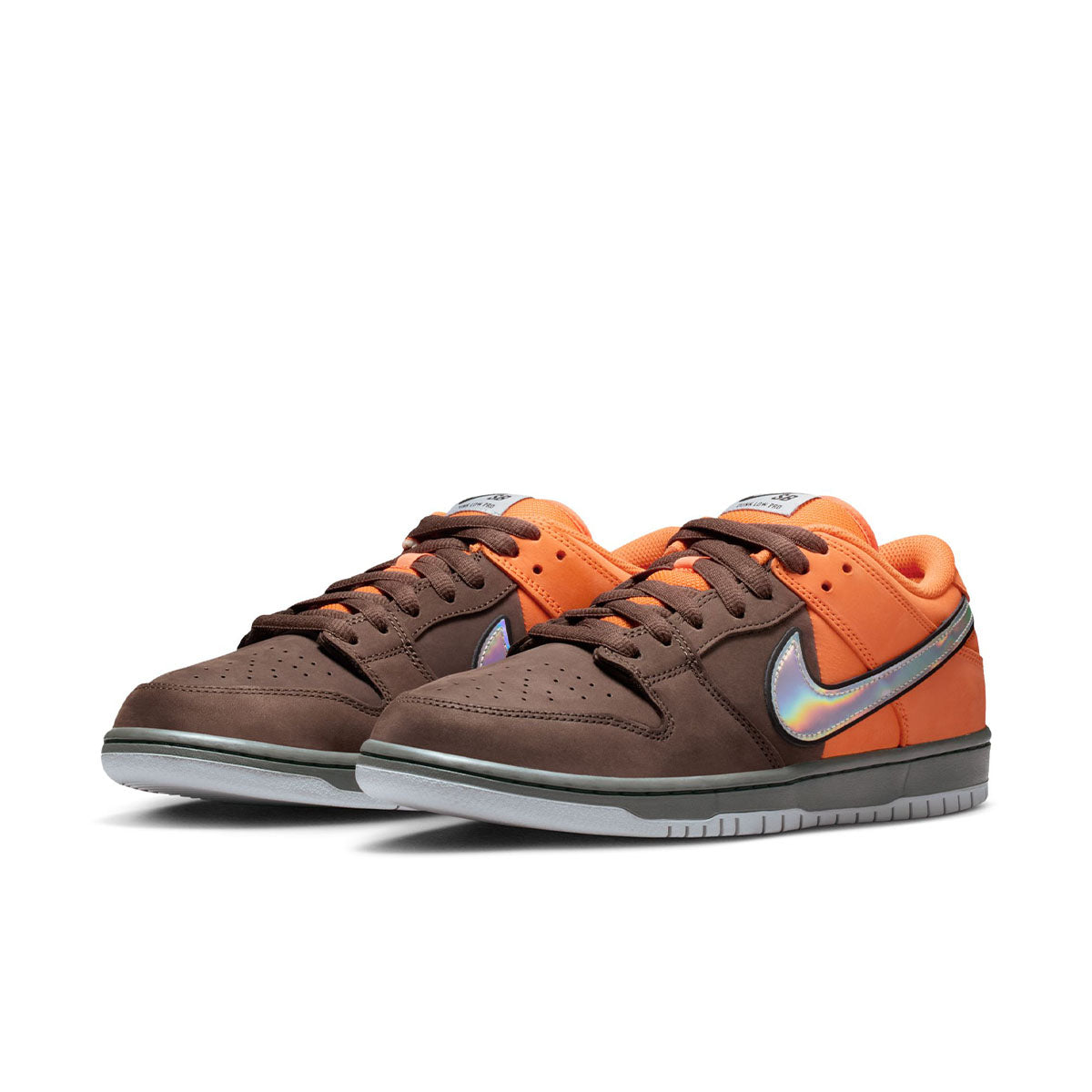 Nike SB Dunk Low Pro Shoes Muni Fast Pass Front
