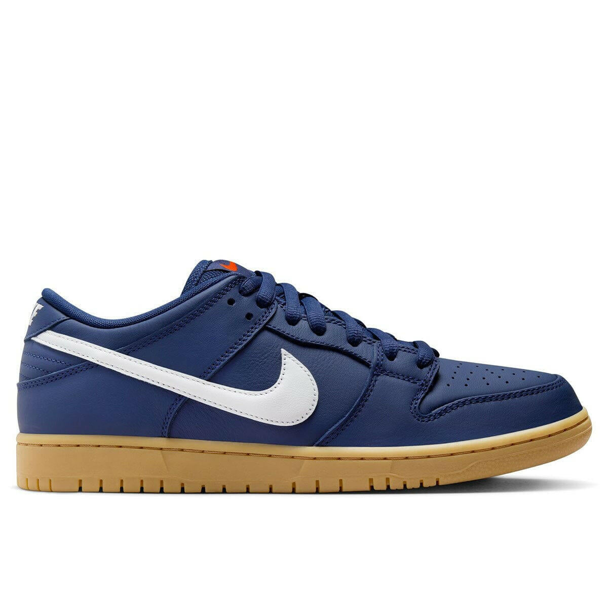 Nike SB - Dunk Low Pro Shoes Navy/Gum.