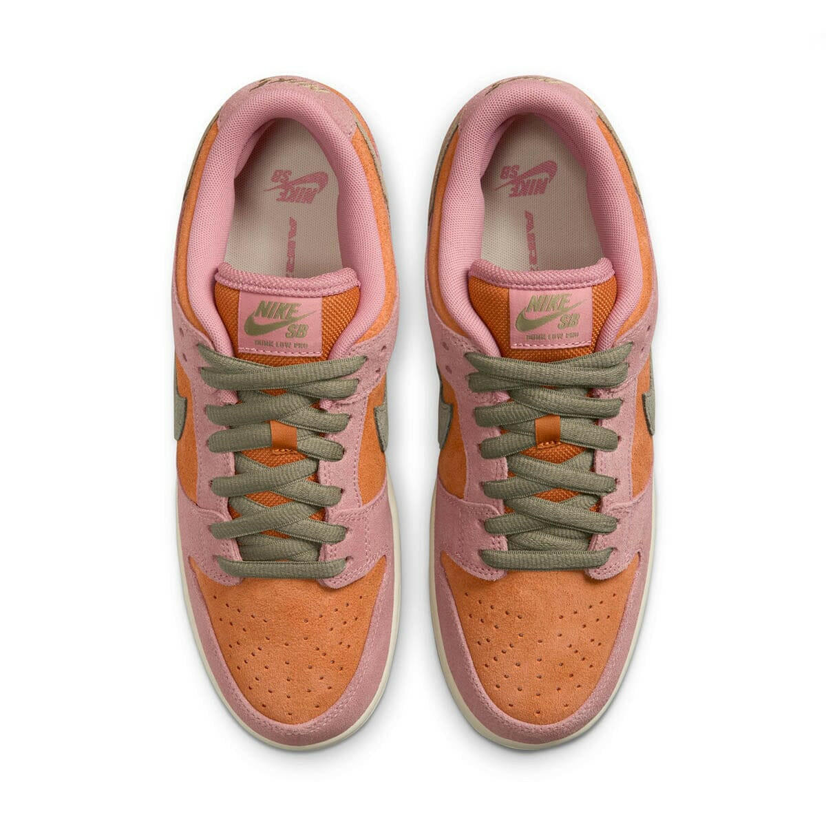 Nike SB - Dunk Low Pro Shoes Red Stardust.