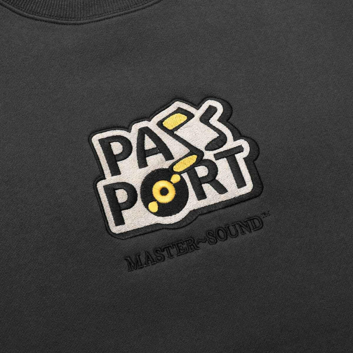 Pass~Port - Master~Sound Embroidered Crew Tar.