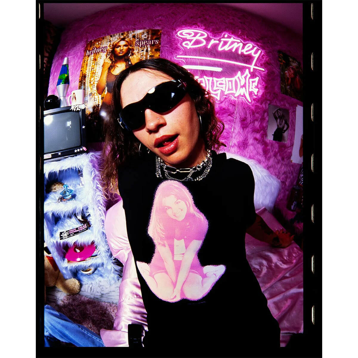 Welcome - Britney Spears Flower Tee Black.